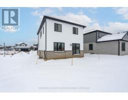 64 POSTMA CRESCENT - 30