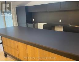 1294 SPRINGBANK AVENUE - 19