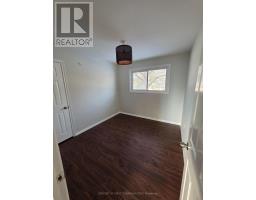 93 CAYUGA CRESCENT - 12