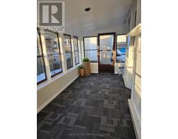 93 CAYUGA CRESCENT - 22