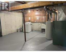 35 WATERMAN AVENUE - 38