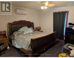 555 ERIE STREET - 16