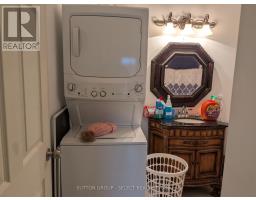 555 ERIE STREET - 20