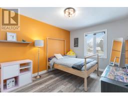 1213 WAYNE COURT - 31