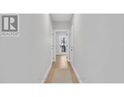 15 - 2500 MAIN STREET - 22