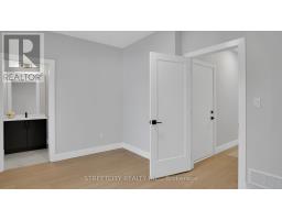 15 - 2500 MAIN STREET - 25