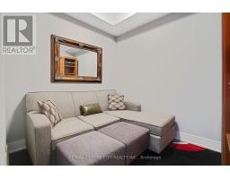 1009 - 144 PARK STREET - 23