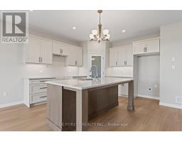 218 SNYDERS AVENUE - 3