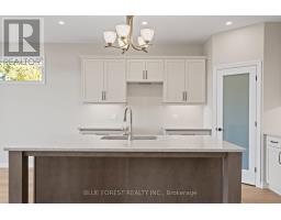 218 SNYDERS AVENUE - 5