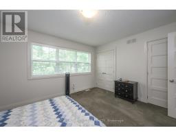 43 - 1040 CORONATION DRIVE - 21