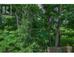 43 - 1040 CORONATION DRIVE - 37