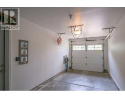 43 - 1040 CORONATION DRIVE - 4