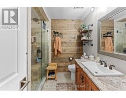 3304 CROMARTY DRIVE - 33