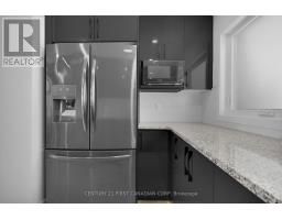 878 RIVERSIDE DRIVE - 17