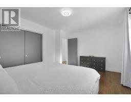 878 RIVERSIDE DRIVE - 39