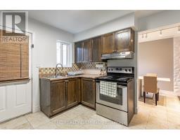 12 - 271 THAMES STREET N - 8