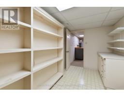 37 - 1443 COMMISSIONERS ROAD W - 30