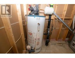 3399 EMILYCARR LANE S - 26