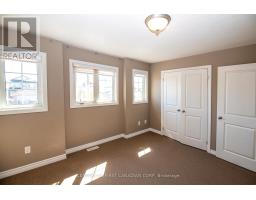 3399 EMILYCARR LANE S - 34