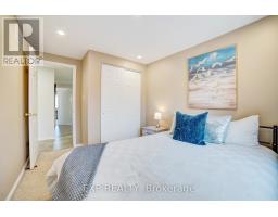 26 - 30 BRYAN COURT W - 27