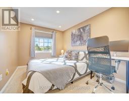 26 - 30 BRYAN COURT W - 29