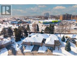 6 - 93 PINE VALLEY GATE - 39