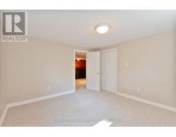 45 STEPHEN MOORE DRIVE - 33