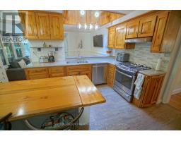 7 METAMORA CRESCENT - 18