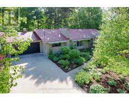 7 METAMORA CRESCENT - 2