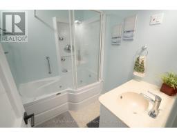 7 METAMORA CRESCENT - 25