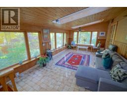 7 METAMORA CRESCENT - 29