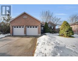 24 PARKVIEW CRESCENT - 1
