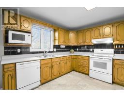 24 PARKVIEW CRESCENT - 17