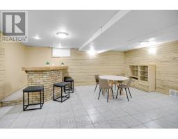 24 PARKVIEW CRESCENT - 24