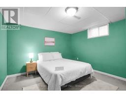 24 PARKVIEW CRESCENT - 28