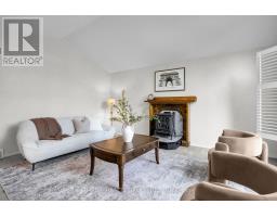 24 PARKVIEW CRESCENT - 5