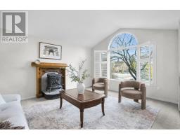 24 PARKVIEW CRESCENT - 8