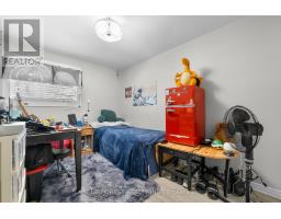 18 - 166 SOUTHDALE ROAD W - 15