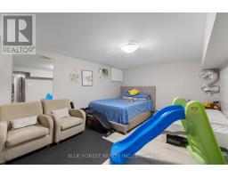 18 - 166 SOUTHDALE ROAD W - 23