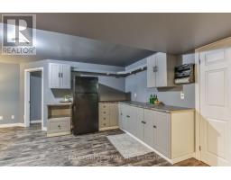 50000 DINGLE STREET - 23