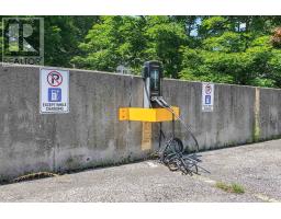 105 - 521 RIVERSIDE DRIVE - 34