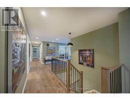 46 FOXBOROUGH GROVE - 22