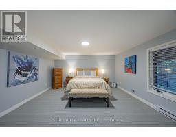 46 FOXBOROUGH GROVE - 37