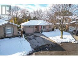 42 BENEDICT COURT - 3