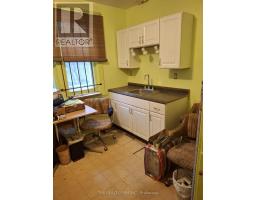 616 DUNDAS STREET E - 13