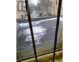 616 DUNDAS STREET E - 14