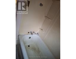 616 DUNDAS STREET E - 20