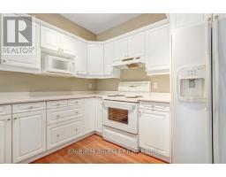 12 - 14 CADEAU TERRACE - 12