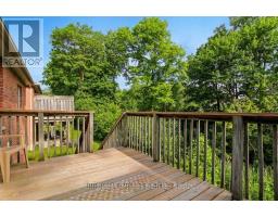 12 - 14 CADEAU TERRACE - 16