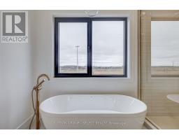 5 SYCAMORE ROAD - 37